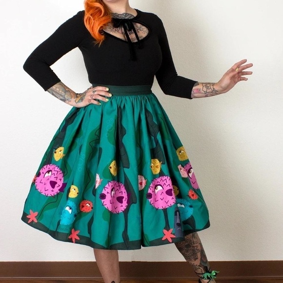 The Oblong Box Shop Puffer Fish Skirt Tiki Beach Pinup Small Midi Retro Starfish - Picture 1 of 16